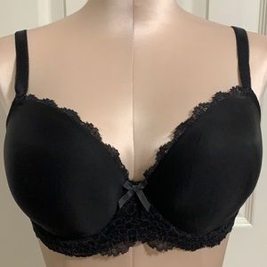 Victoria’s Secrets Dream Angels Collection Bra